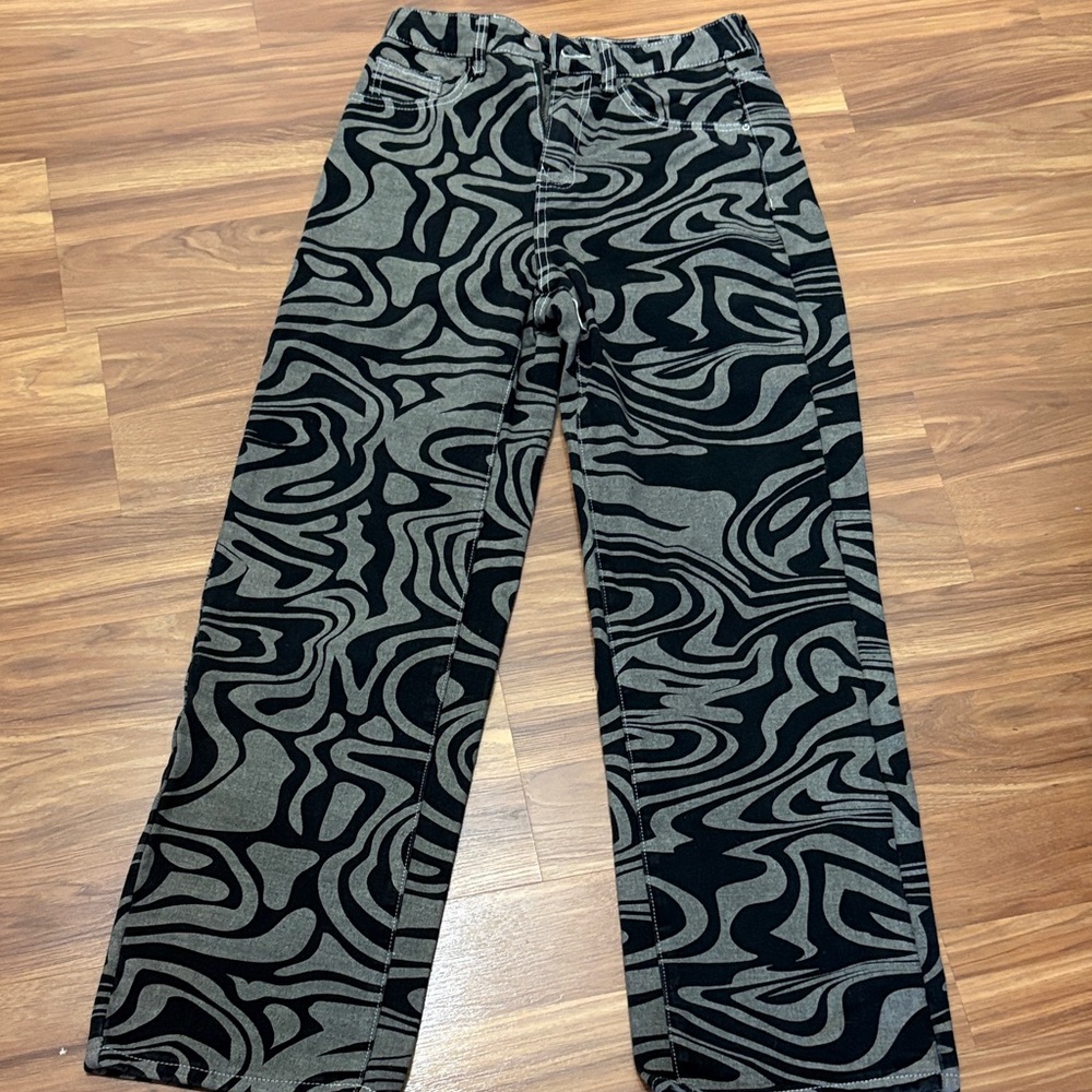 Women’s Black & Gray Patterned Pants - Contemporary Casual Fit